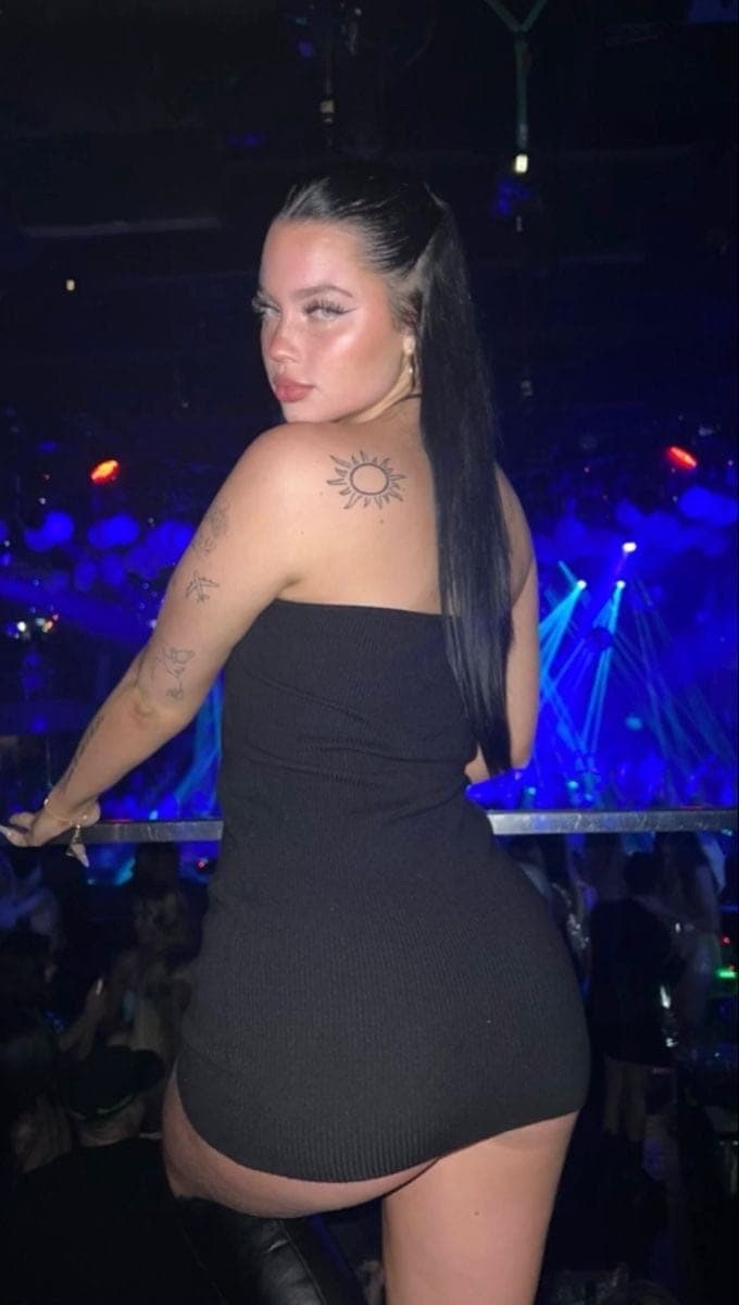Elena · 22 yaş · Ataşehir bireysel masöz · Özel Masaj uzmanı · fotoğraf 2