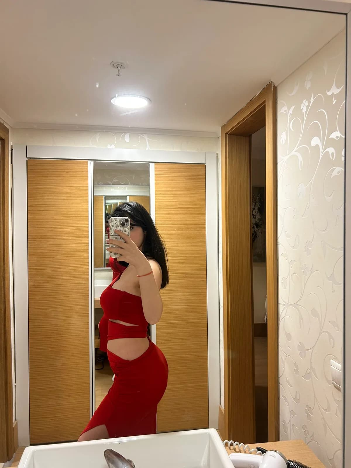 Zehra · 27 yaş · Koşuyolu bireysel masöz · Özbek masöz · profil fotoğrafı