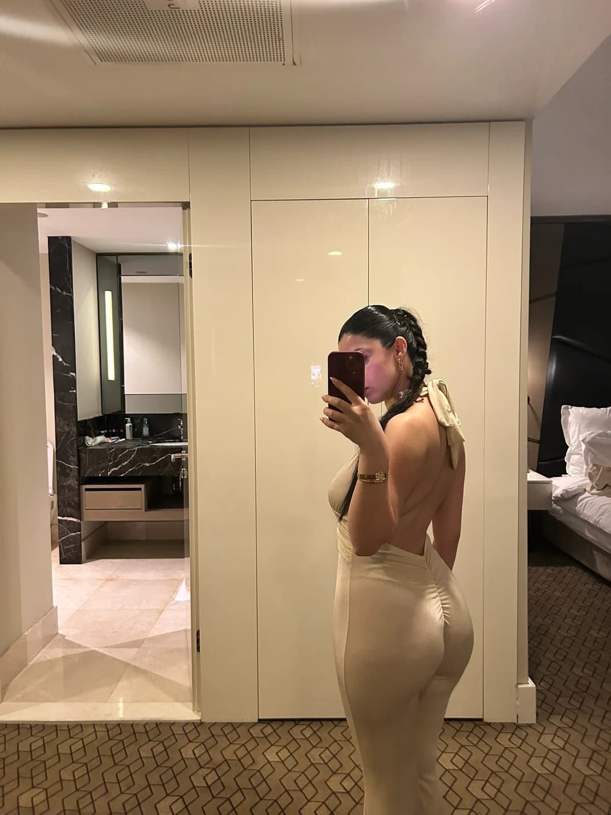 Yonca · 26 yaş · Kurtuluş bireysel masöz · Ukraynalı masöz · profil fotoğrafı